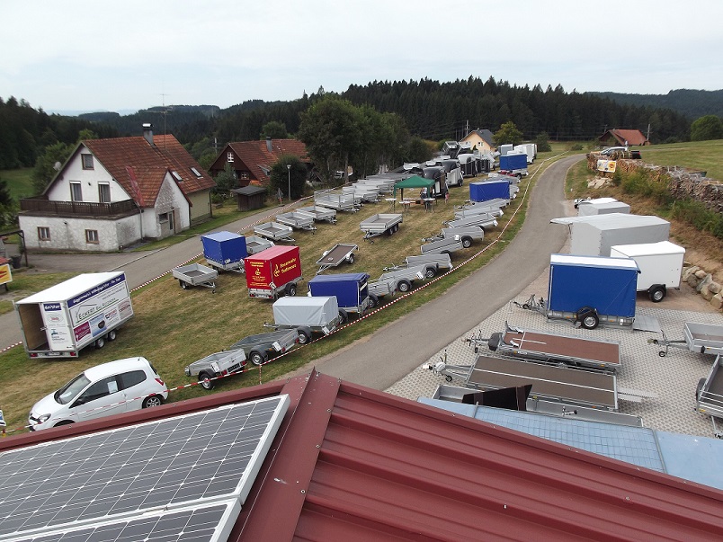 Auto und Reifendienst B�hler Herbstfest Anh�nger Geschirr und Sp�lmobilverleih klein (2)